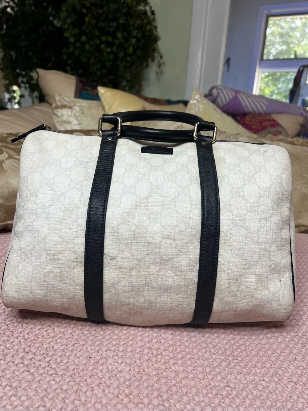 Gucci Joy Medium Boston White GG Supreme Bag 193603
